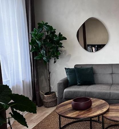 Myaka Appartement Wood Cholet Exteriör bild